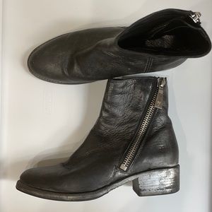Frye Women’s Zip Bootie. Size 7 Women’s.